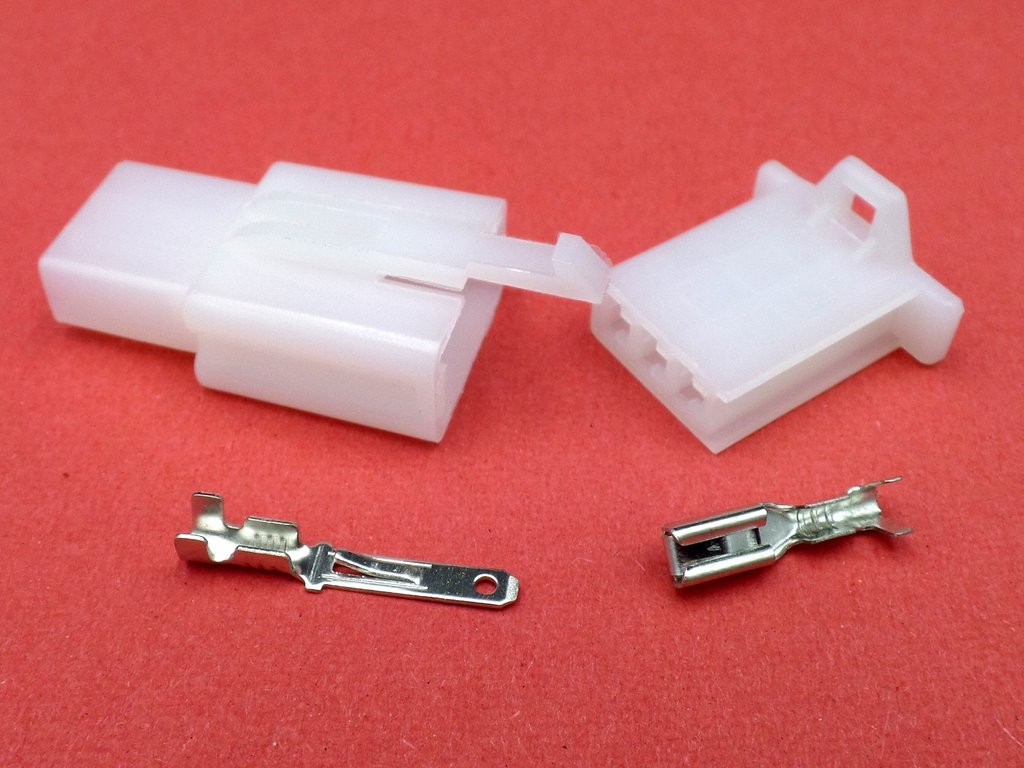 2.8mm 3 Way White MTW Motorcycle Wiring Loom Connector