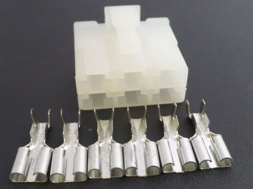 6.3mm 6 Way White Latched Female Connector