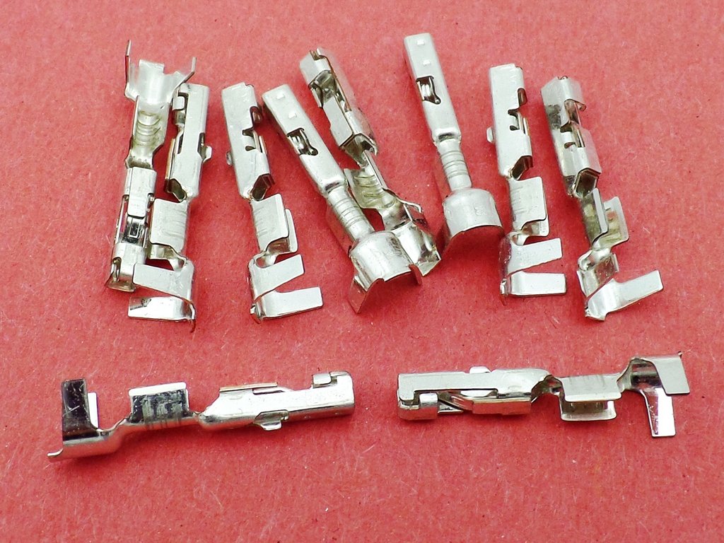 10 Pack of Female Tyco 1.5mm Superseal Connector Terminals