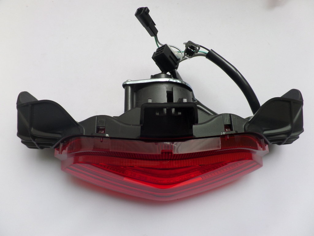 Suzuki NOS 35710-11J00 DL650A DL650 ABS Tail Light N-6 - Image 3