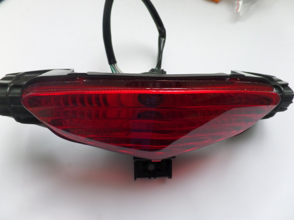 Suzuki NOS 35710-11J00 DL650A DL650 ABS Tail Light N-6