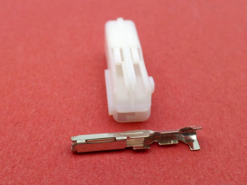 Connector 3 Way Female White Suzuki Yamaha Indicator Plug