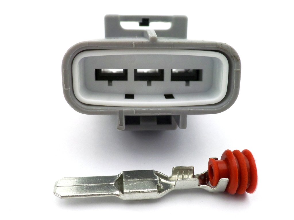 Connector 3 Way Male TS 4.8mm Fan Wiring Loom Plug K-26