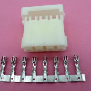 Fuse Box 4 Way Auto Bottom Entry Mini Blade Terminals L-15
